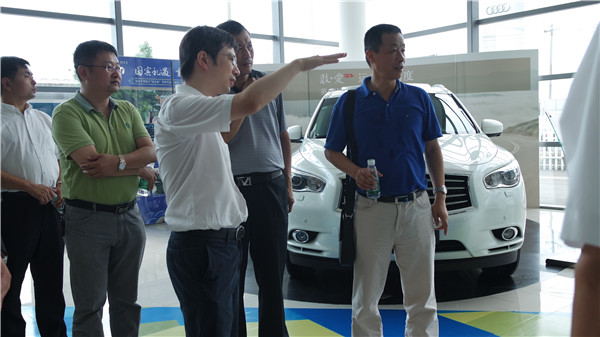 我院与芜湖亚夏汽车股份有限公司签订产学研合作协议