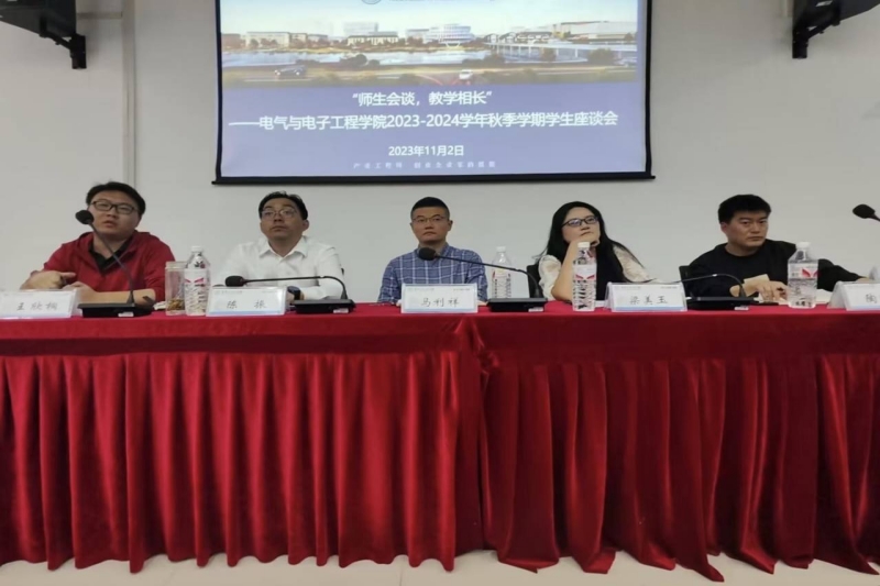 图为老师合照.jpg