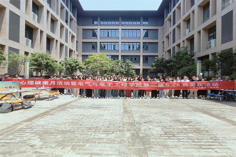 图为全体合影.jpg
