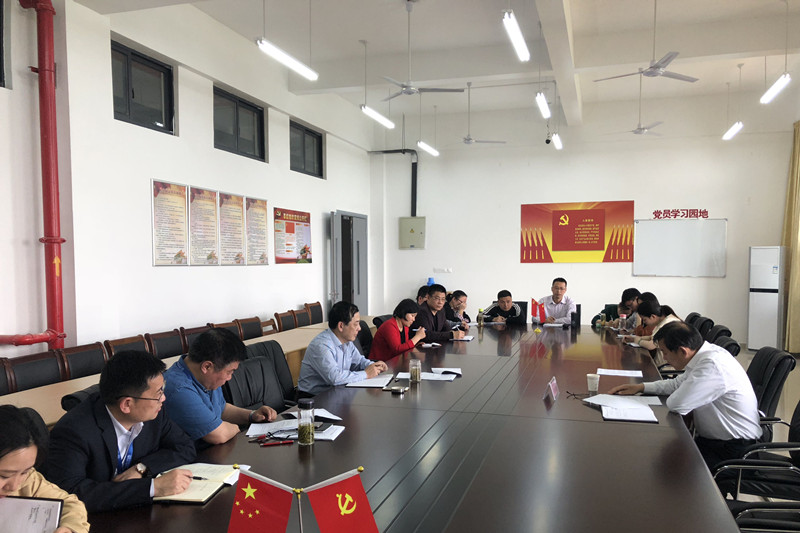 C:\Users\Administrator\Desktop\QQ图片20180412141823_副本.jpg