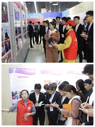 3-1 图为我院志愿者在安工程志愿者引导下参观展厅并认真学习.JPG