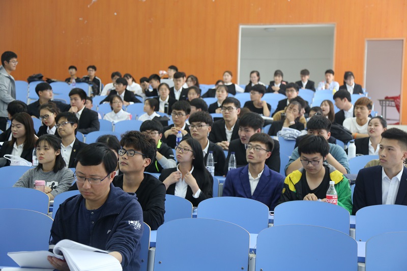 C:\Users\Administrator\Desktop\待办\新闻稿\05.04管理工程学院举办第八届全国大学生电子商务“创新，创意及创业”大赛校内选拔赛\2.jpg