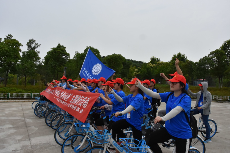 5.一触即发.jpg