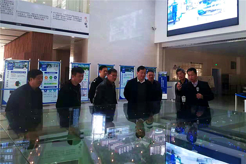 微信图片_20181126105203_副本.jpg