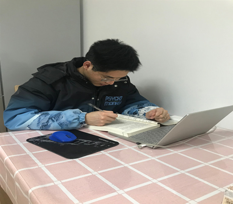赵伟.jpg