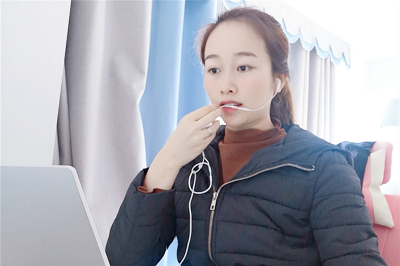 陈思婕.jpg