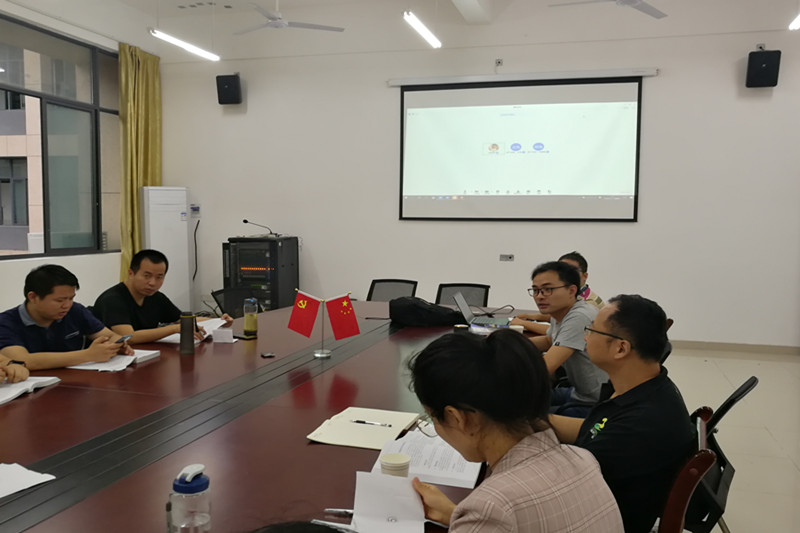 线上线下同步研学_副本.jpg