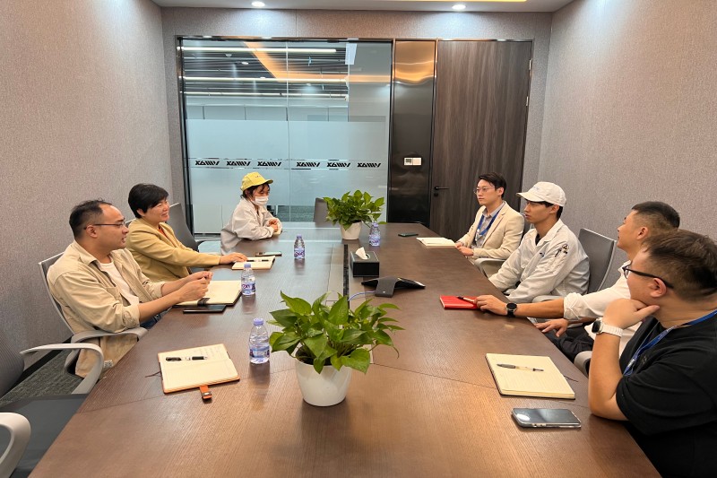 图为座谈会现场.jpg