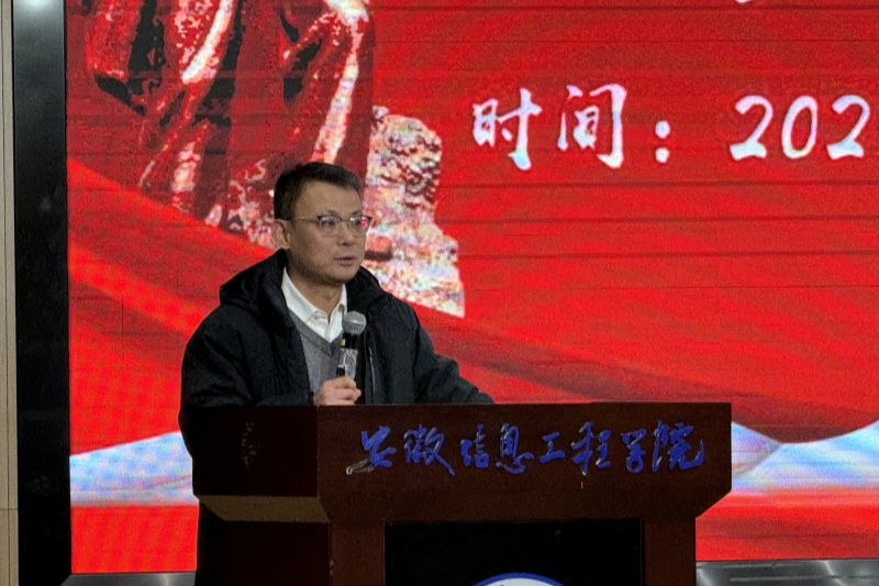 图为骆军发言.jpg