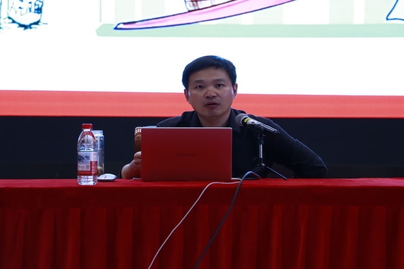 图为张鑫讲话.JPG
