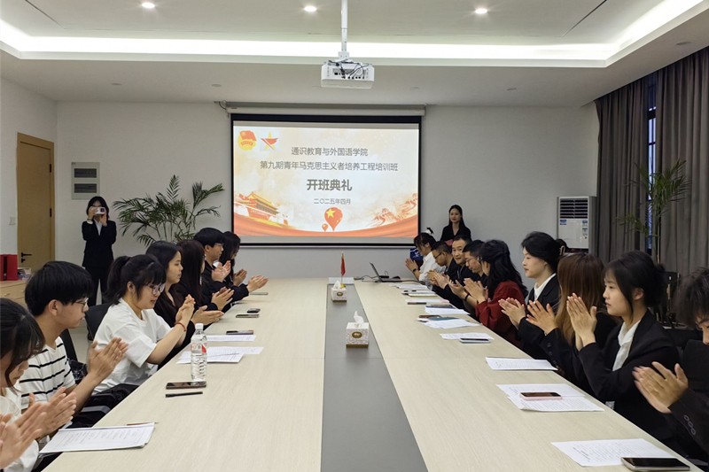 图1为活动现场.jpg