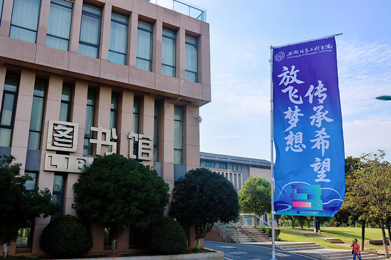 8C1A6256DDF9C0EA2B663822BD830BDE_副本.jpg