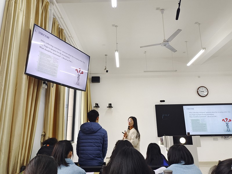 仰晶晶：初心燃火炬 使命筑未来