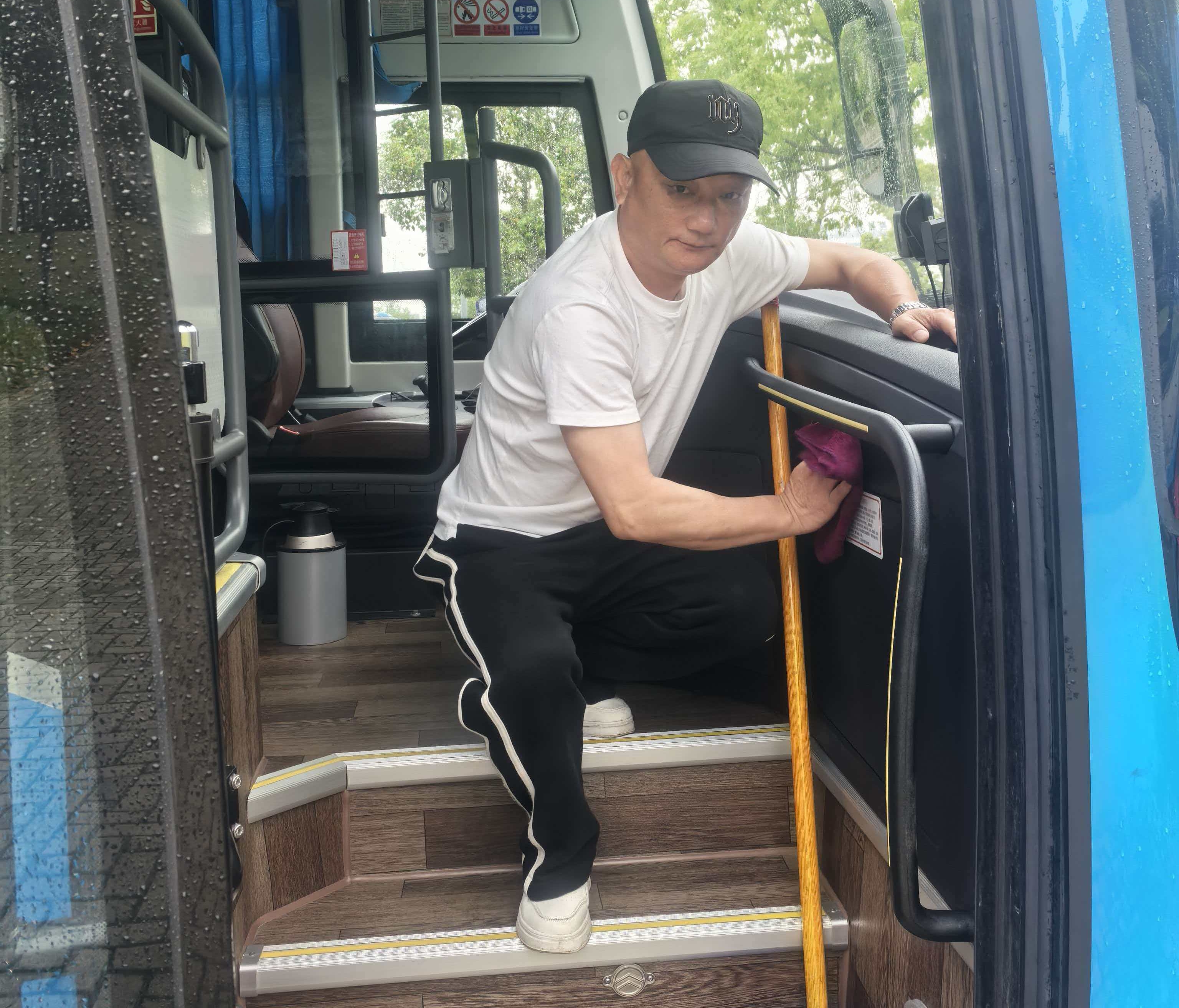 班车司机_副本.jpg