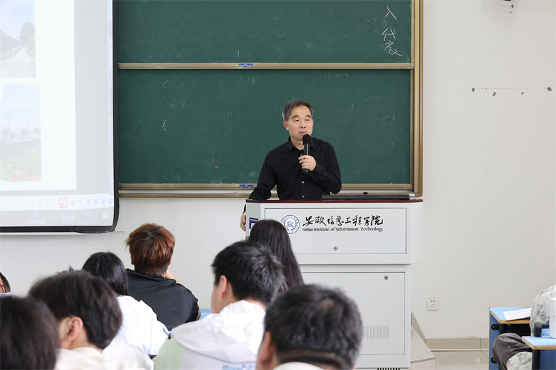 陈书记 (2).jpg