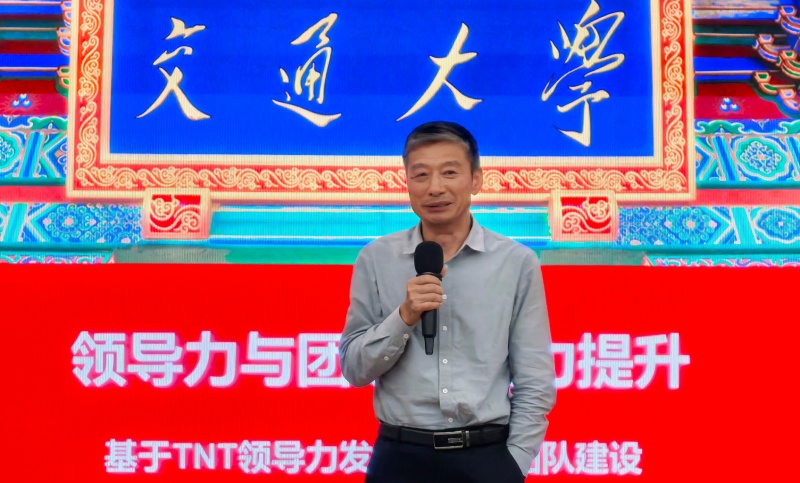 晏贵年1_副本尺寸小.jpg