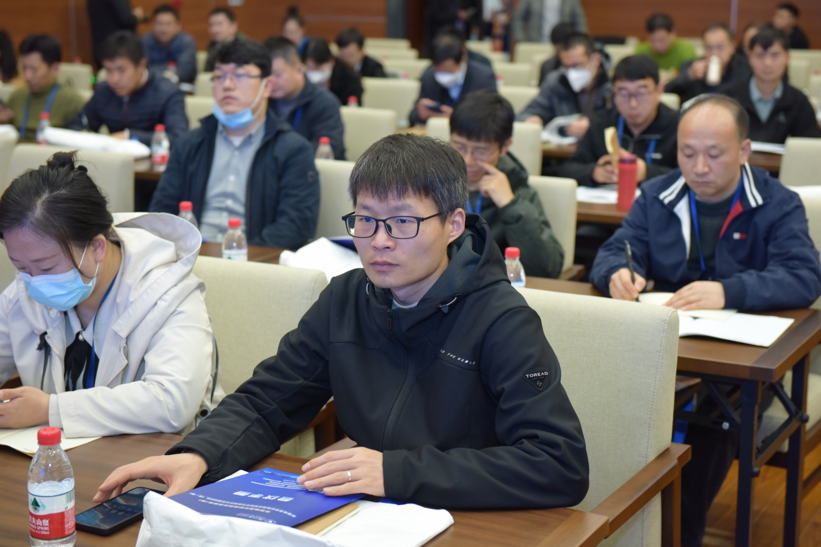 韩玉龙同志参加物理实验培训.jpg