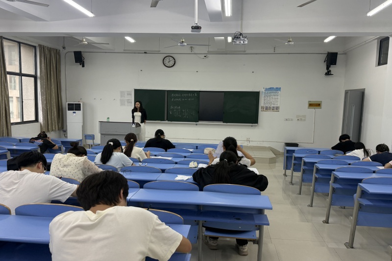 图二:笔译比赛_副本.jpg