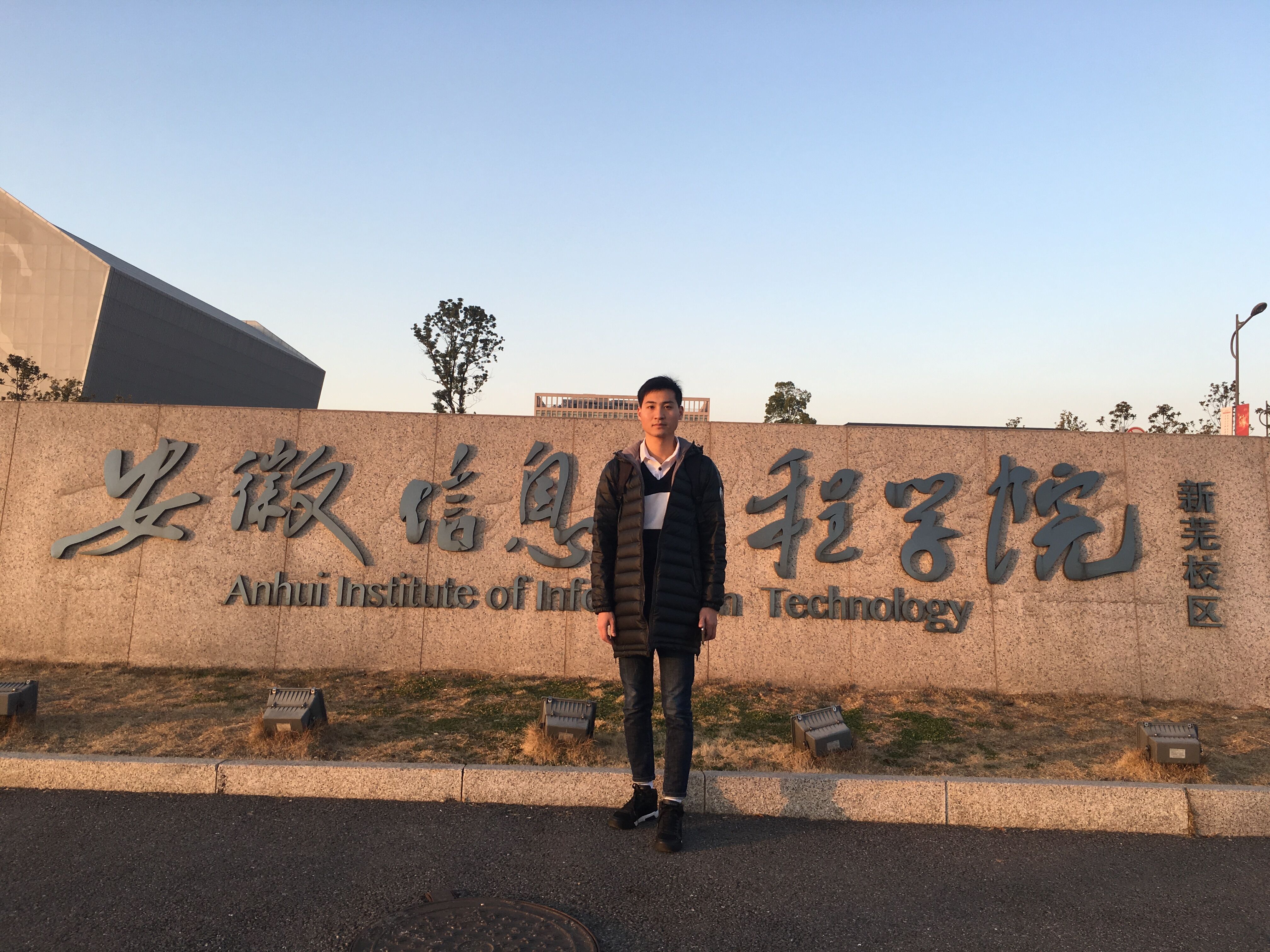 康彬.jpg 康彬.jpg