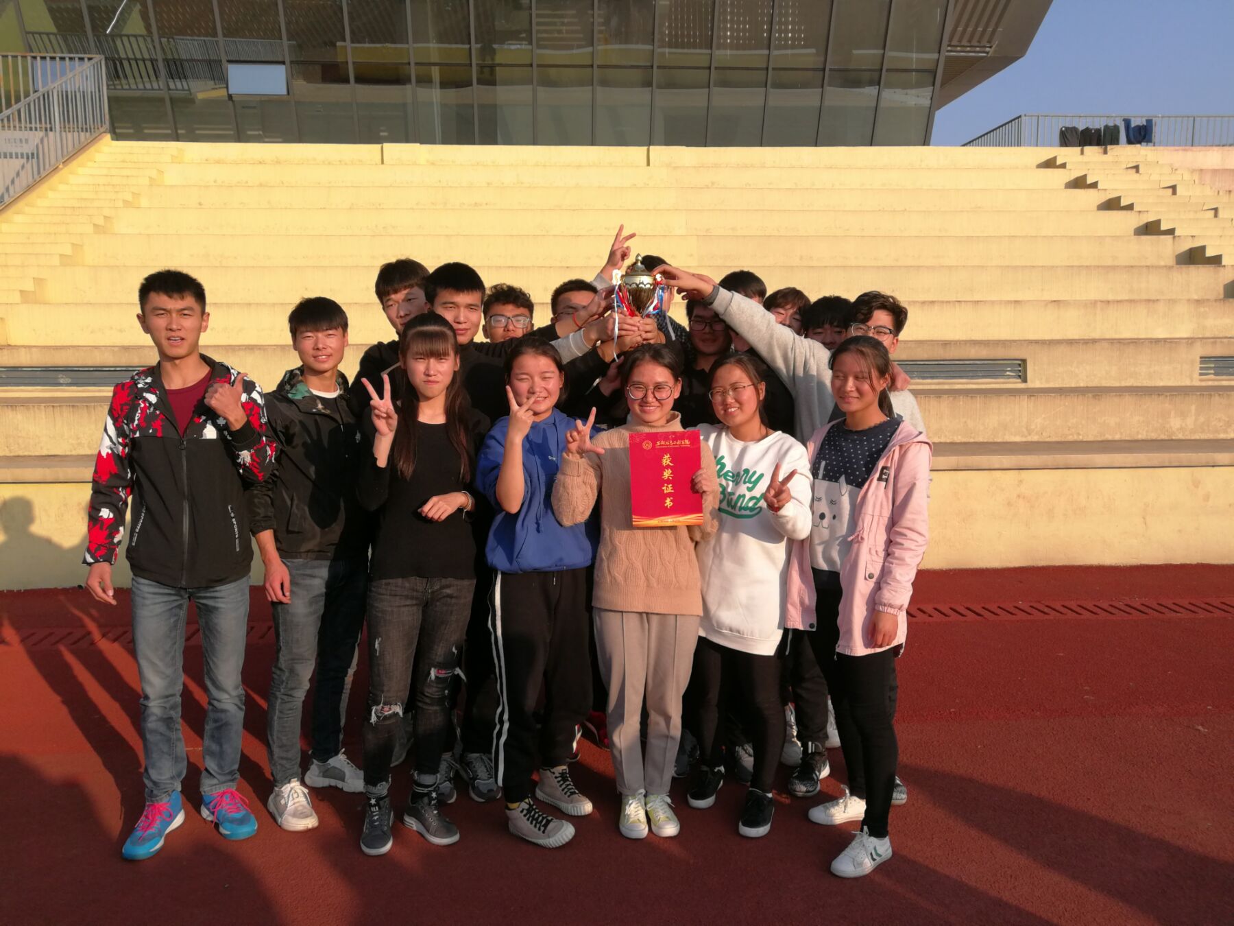 Cache_-44f9210b8ff59e78..jpg Cache_-44f9210b8ff59e78..jpg