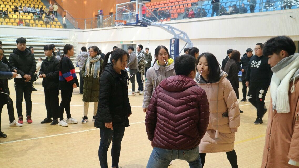 学生活动11.jpg 学生活动11.jpg