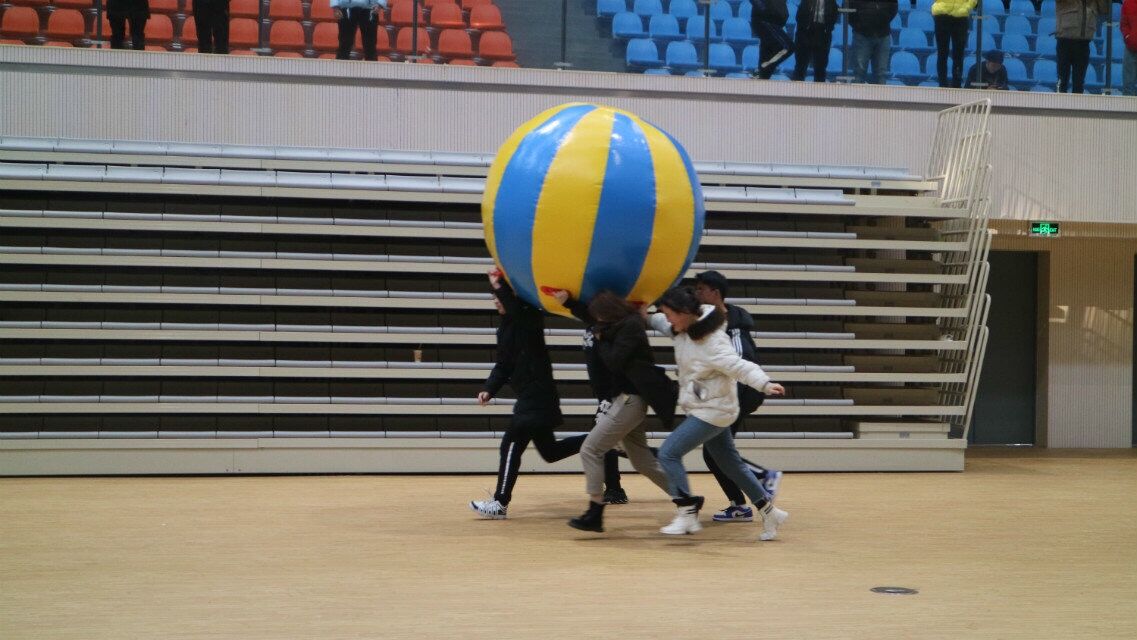 学生活动12.jpg 学生活动12.jpg