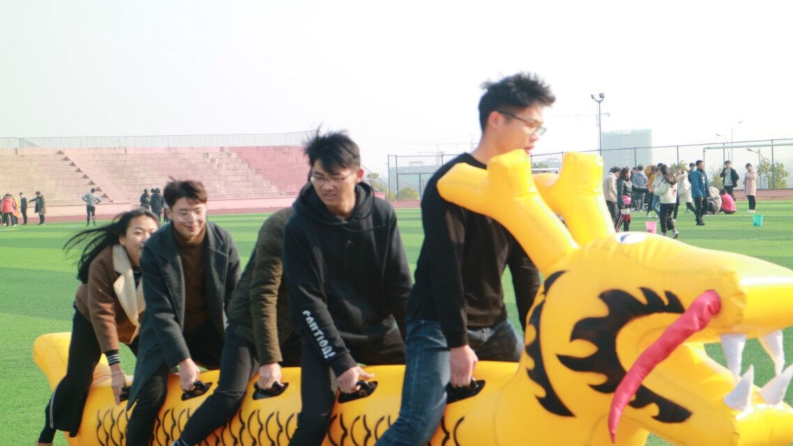 学生活动14.jpg 学生活动14.jpg