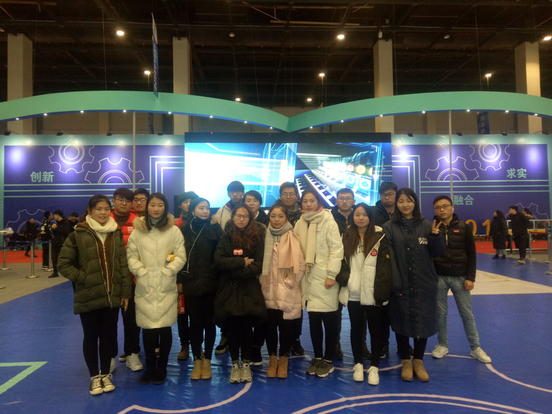 D8212BAF402477AAC3F0C9ED7D590F11.jpg D8212BAF402477AAC3F0C9ED7D590F11.jpg