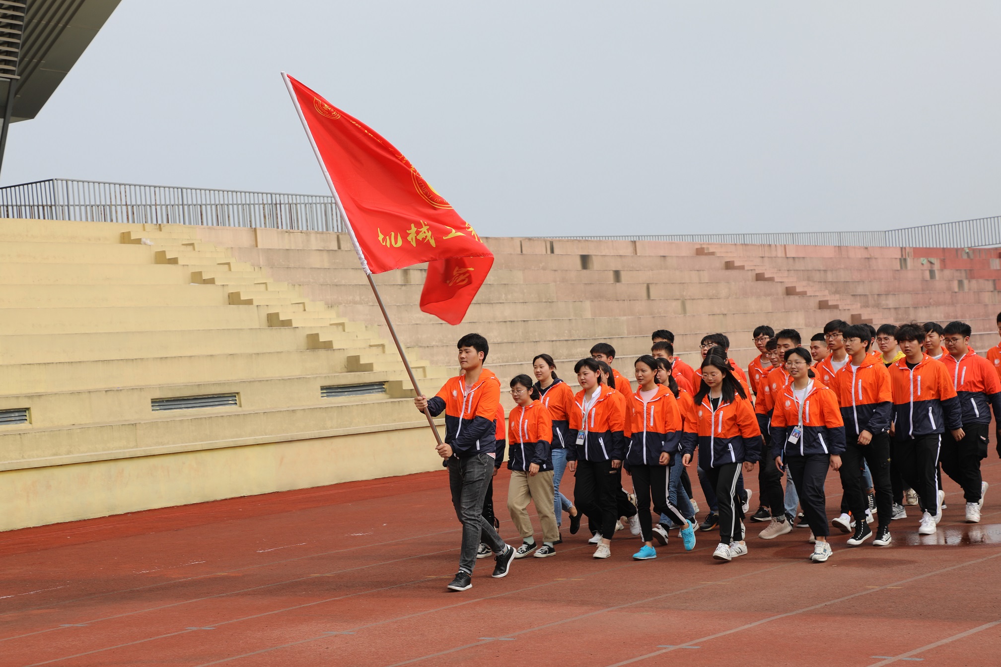 1致敬全体志愿者.jpg 1致敬全体志愿者.jpg