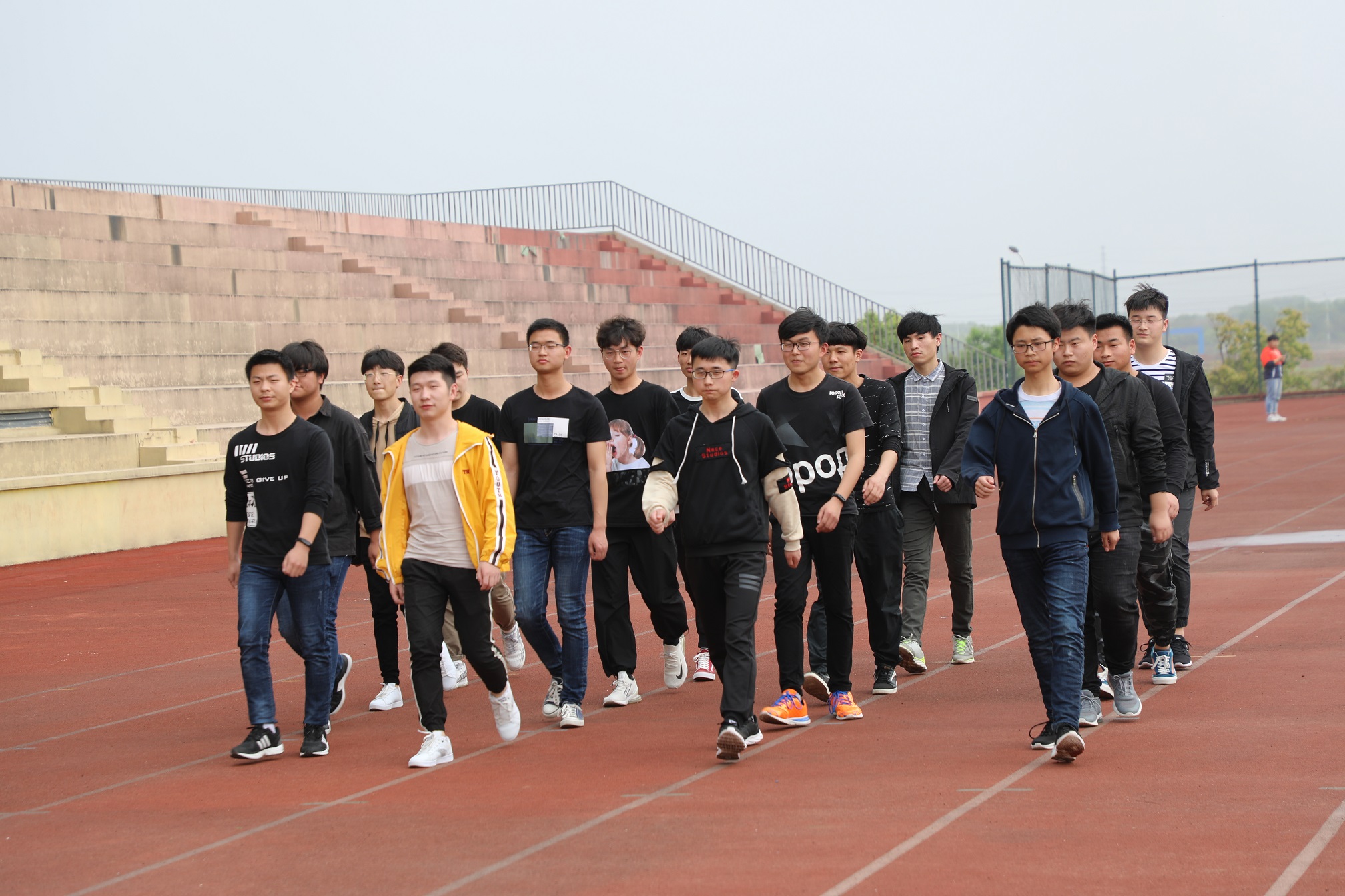 1各班级方阵展示:我们走酷炫路线.jpg 1各班级方阵展示:我们走酷炫路线.jpg