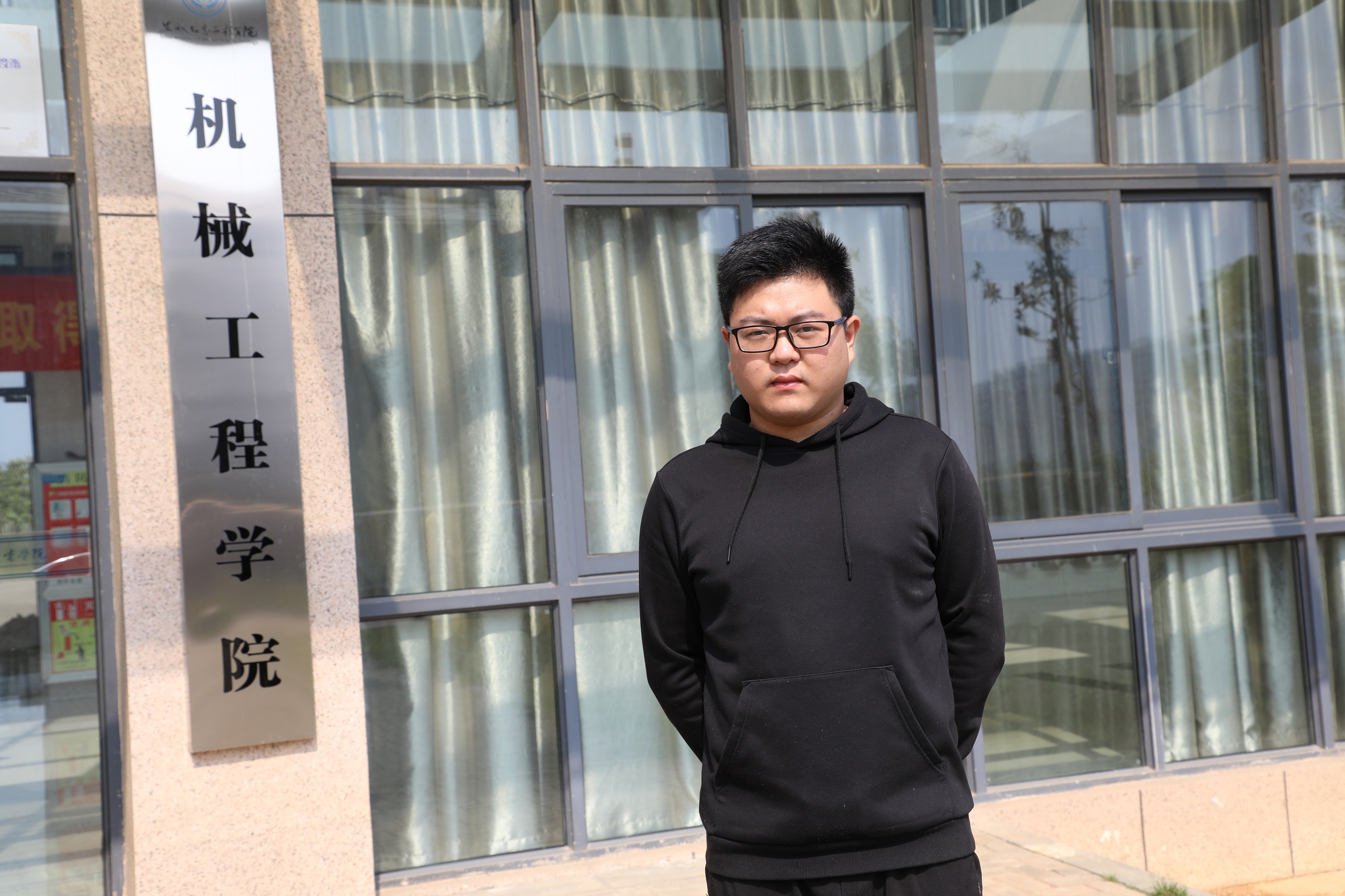 陈志鹏.jpg 陈志鹏.jpg