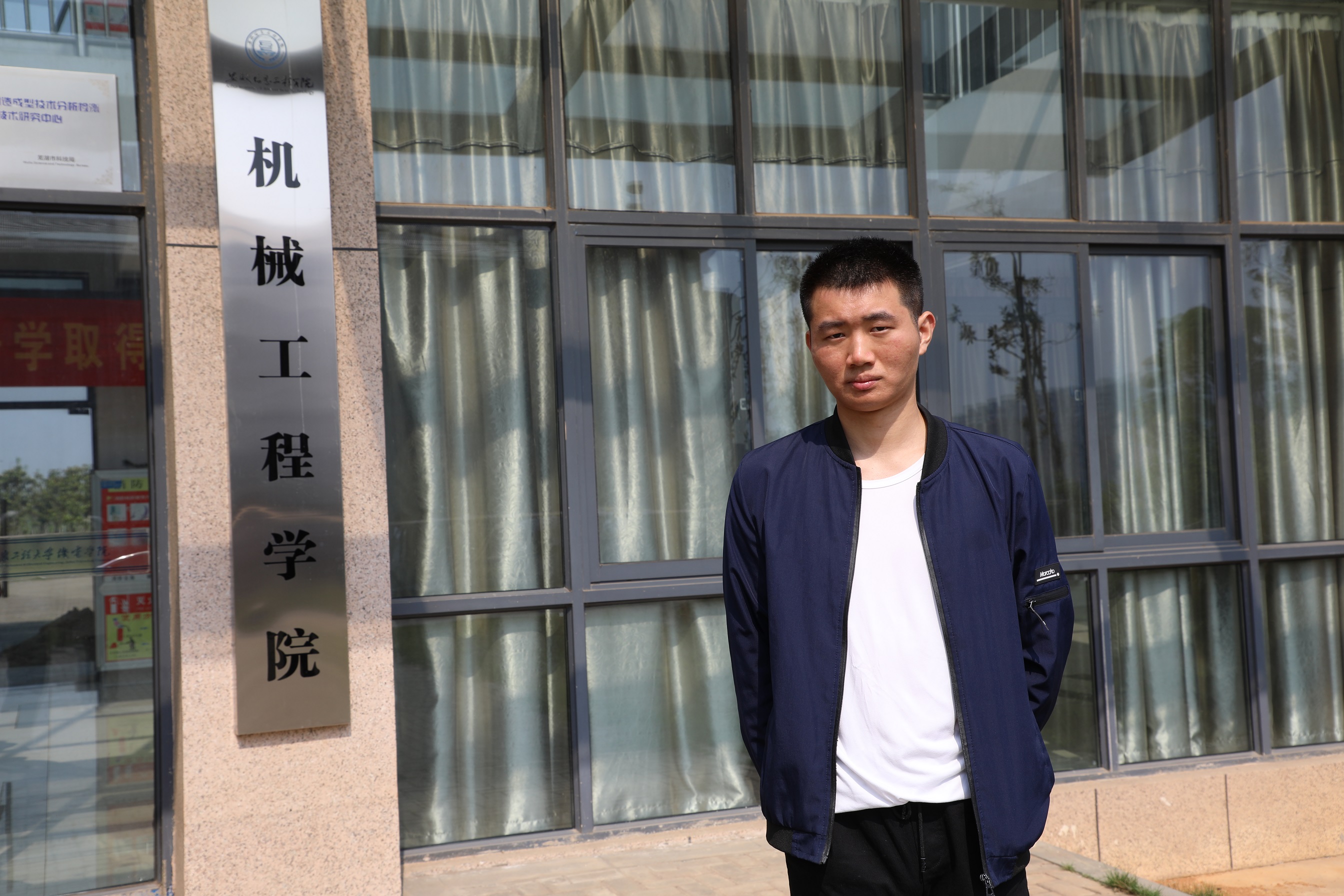 朱克亮1.jpg 朱克亮1.jpg