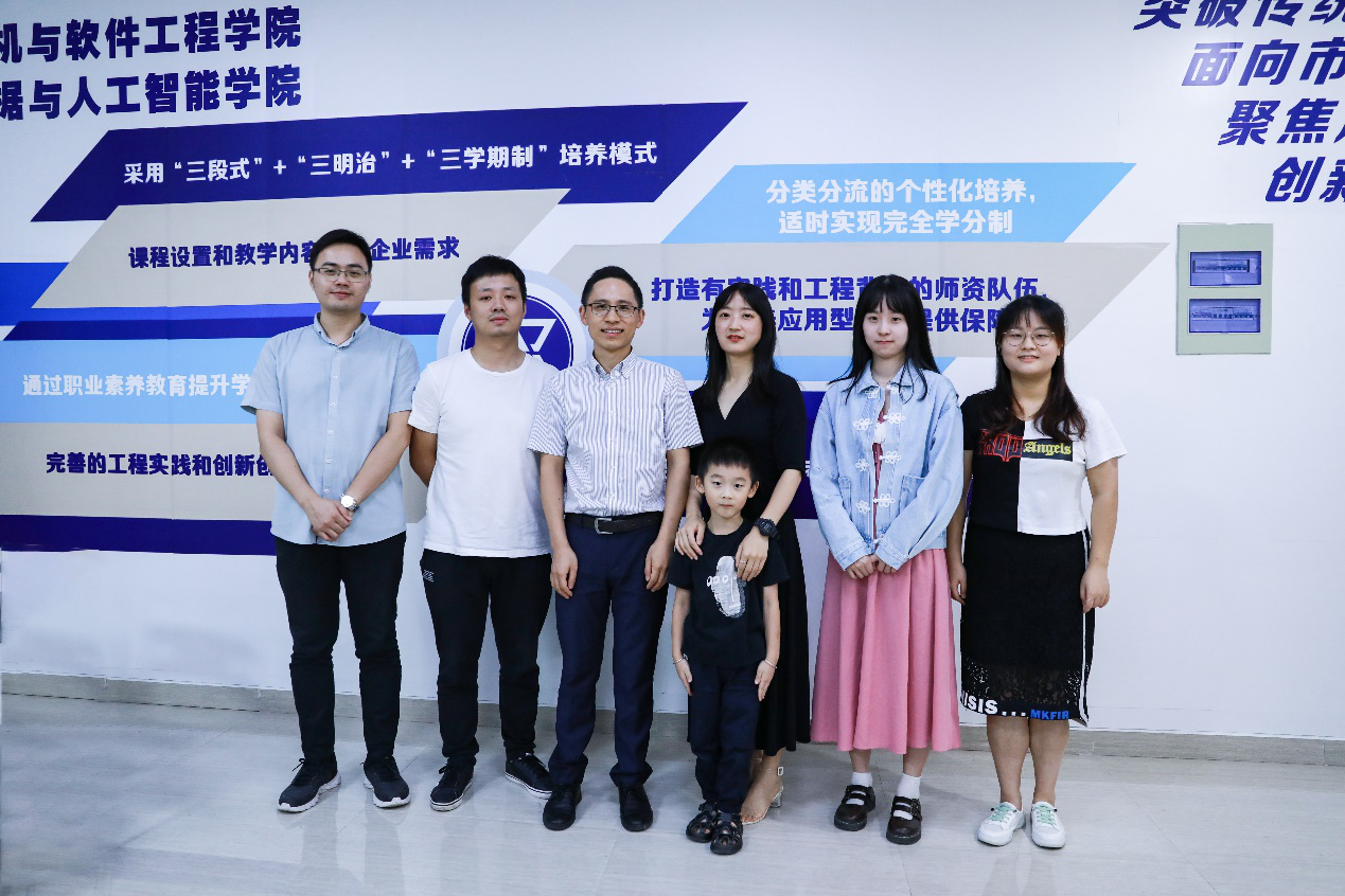 图片7.png 图片7.png