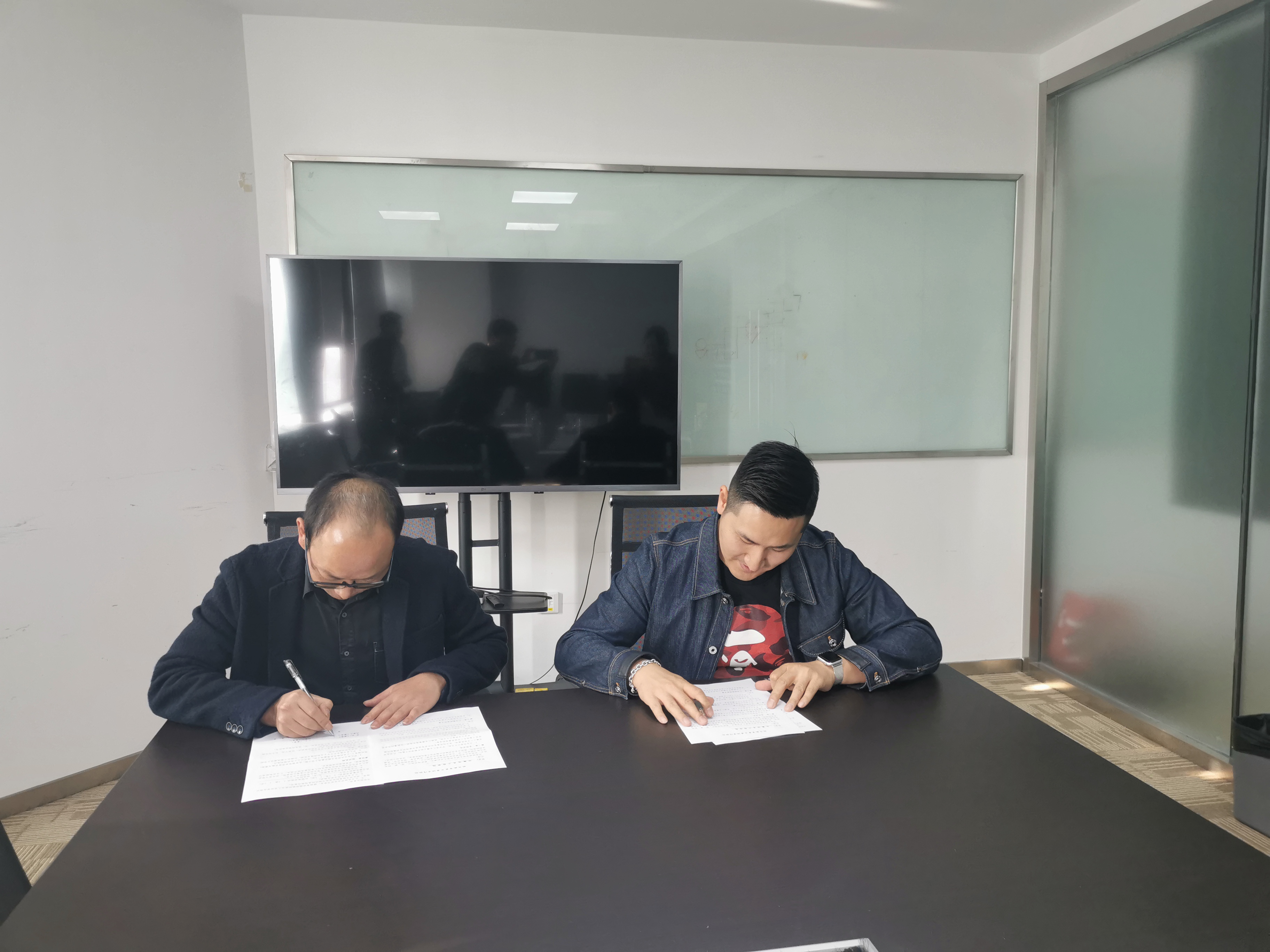 实习基地签约仪式.jpg 实习基地签约仪式.jpg