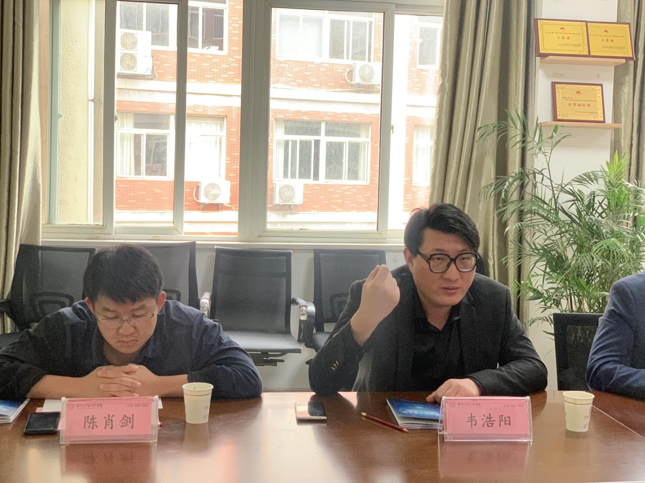 图片2.png 图片2.png