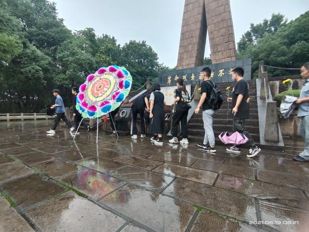 图片2.png 图片2.png