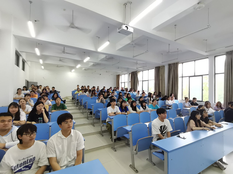 图为实习动员大会现场.jpg 图为实习动员大会现场.jpg