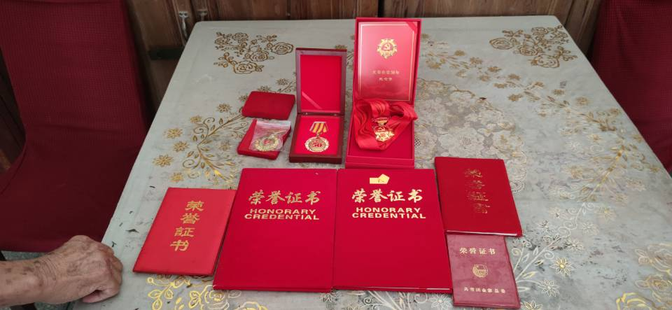 图片4.png 图片4.png