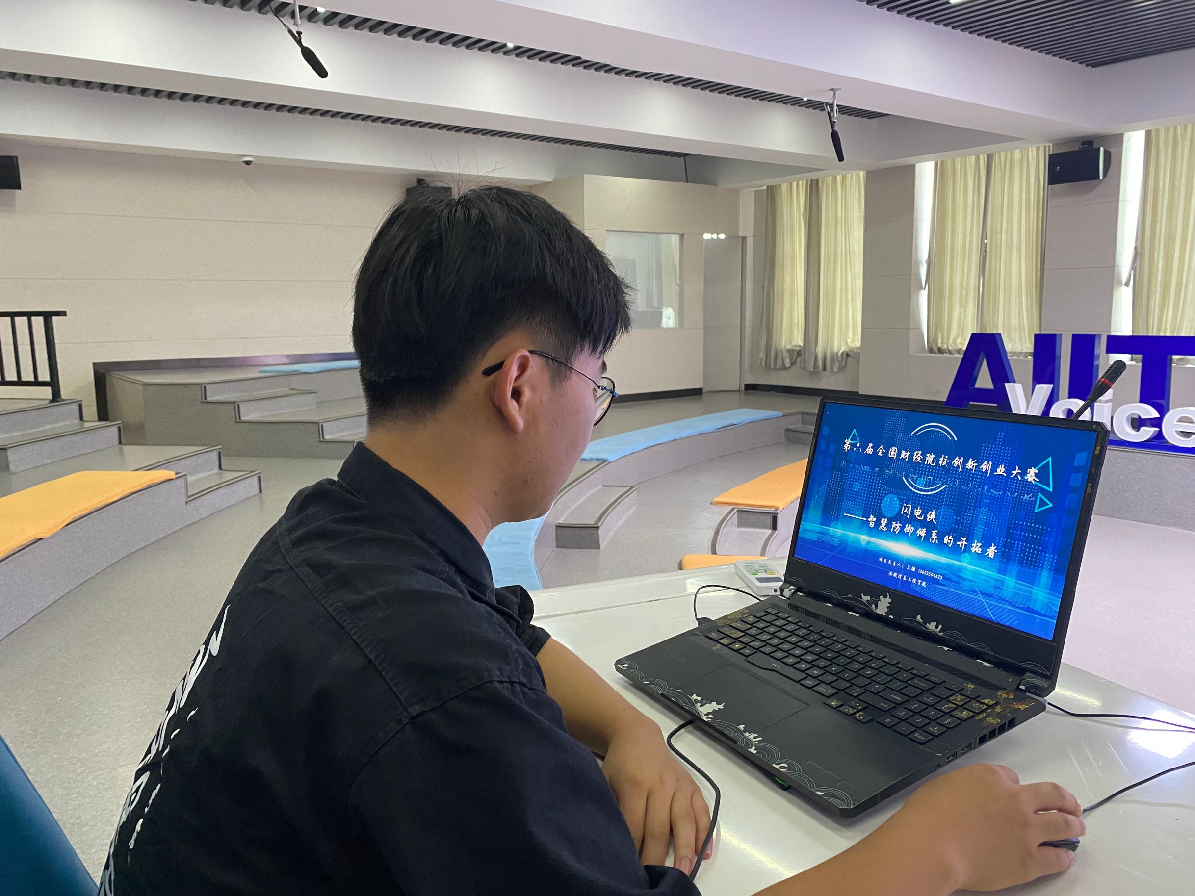 图片2.jpg 图片2.jpg