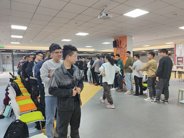 课程现场.jpg 课程现场.jpg