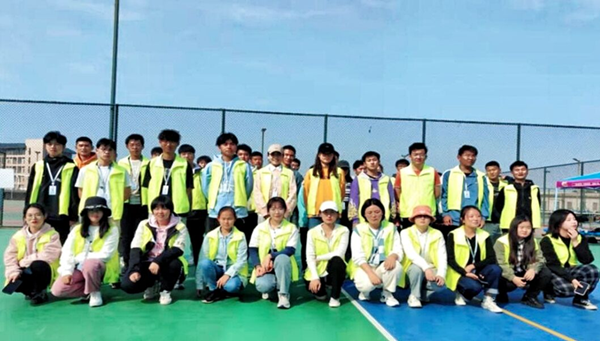 全体志愿者合影.png 全体志愿者合影.png