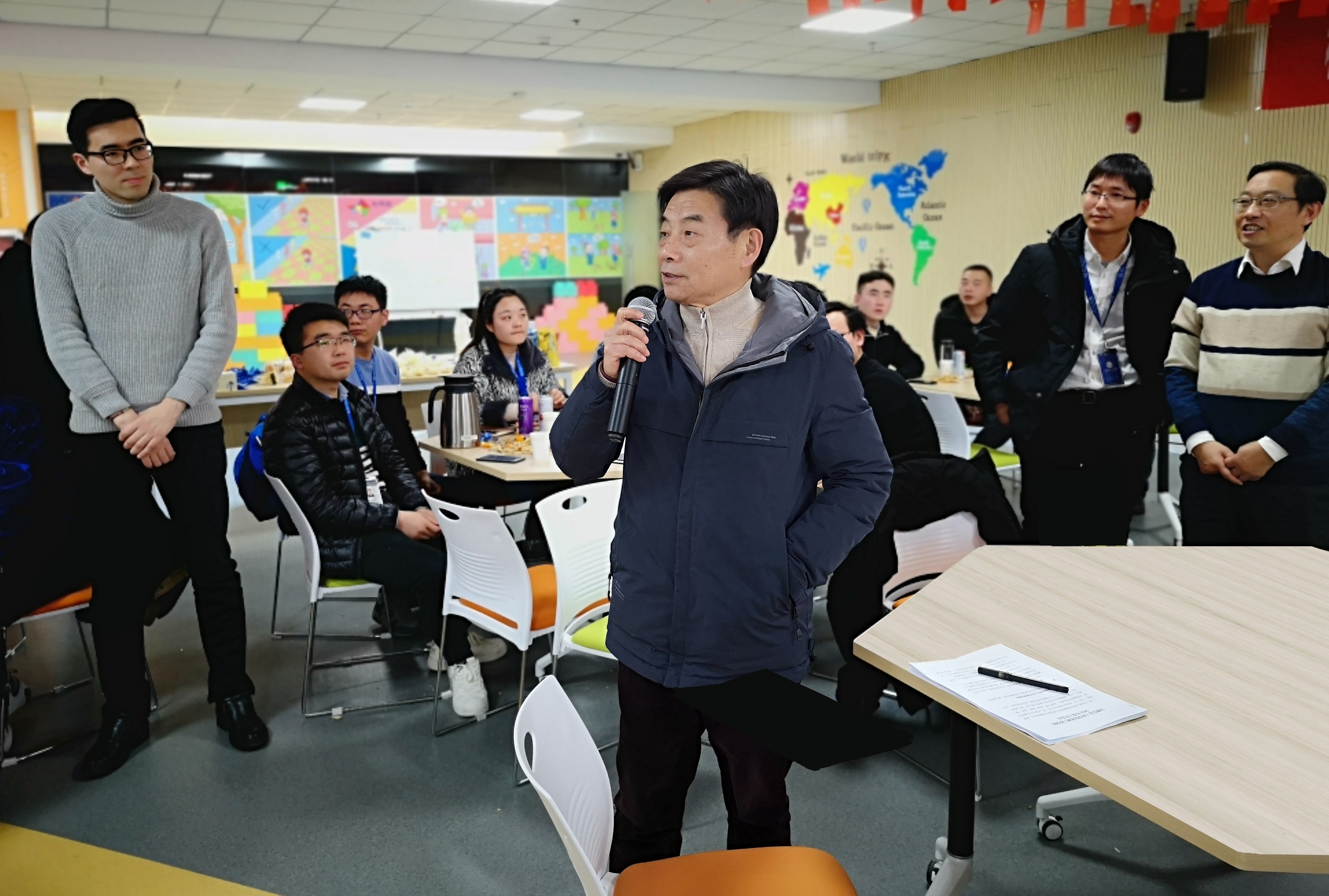 汪奇燕.jpg 汪奇燕.jpg