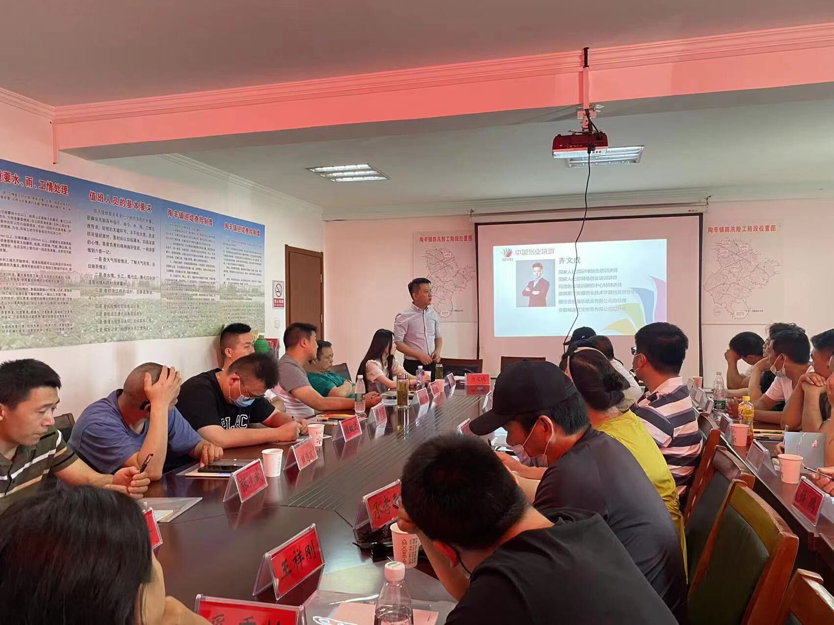 照片.jpg 照片.jpg