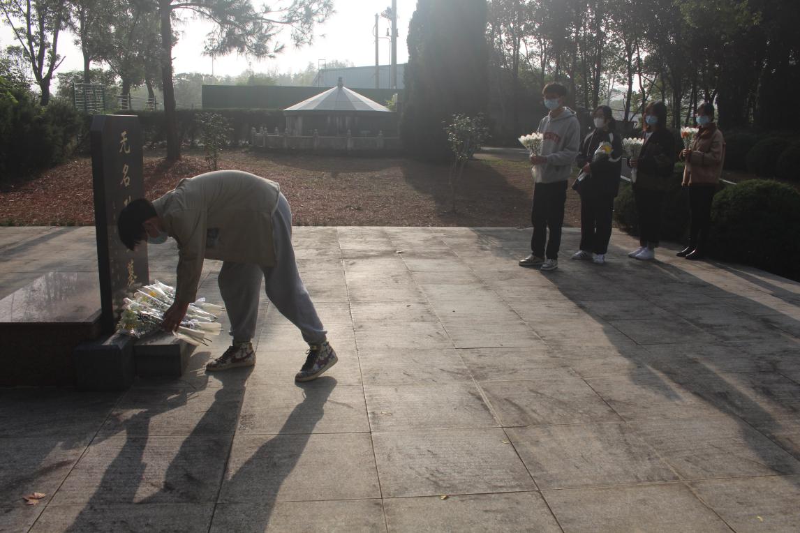 图片3.jpg 图片3.jpg