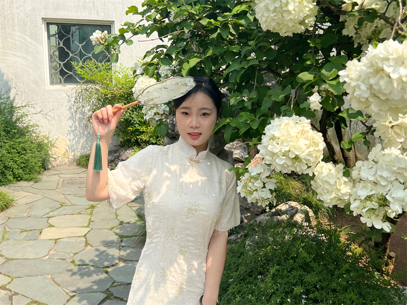 英语1901班 鲁云凤.png