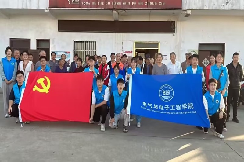图为第五党支部与同和社区党员.jpg 图为第五党支部与同和社区党员.jpg