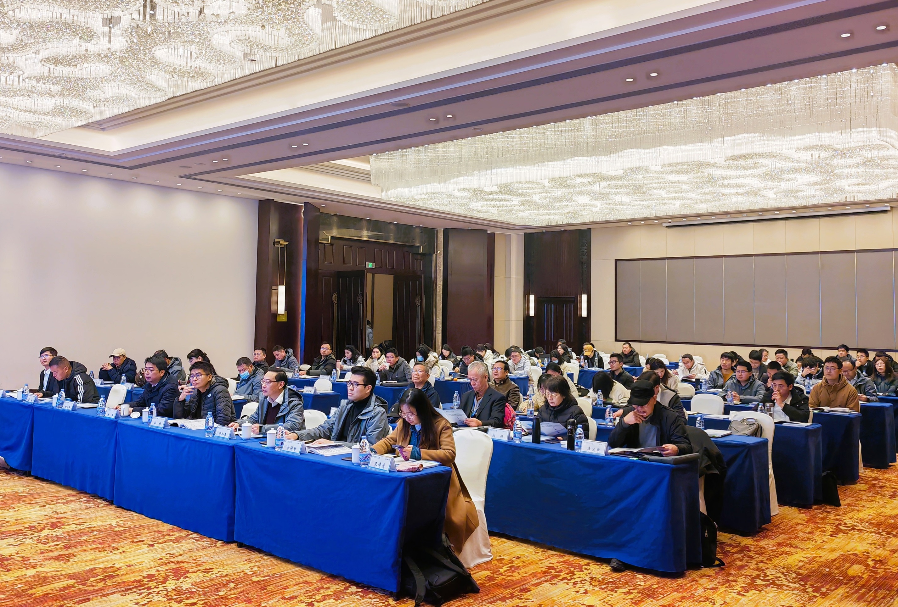 大会现场.jpg 大会现场.jpg