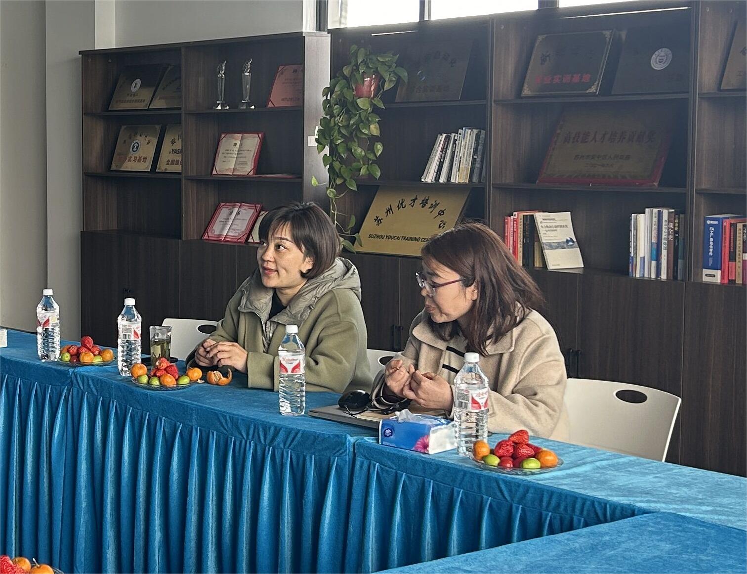 交流会现场2.jpg 交流会现场2.jpg