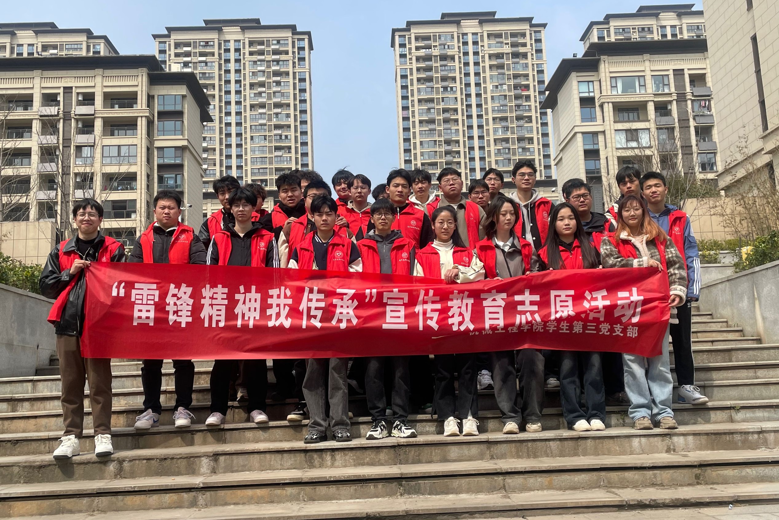 合影.jpg 合影.jpg