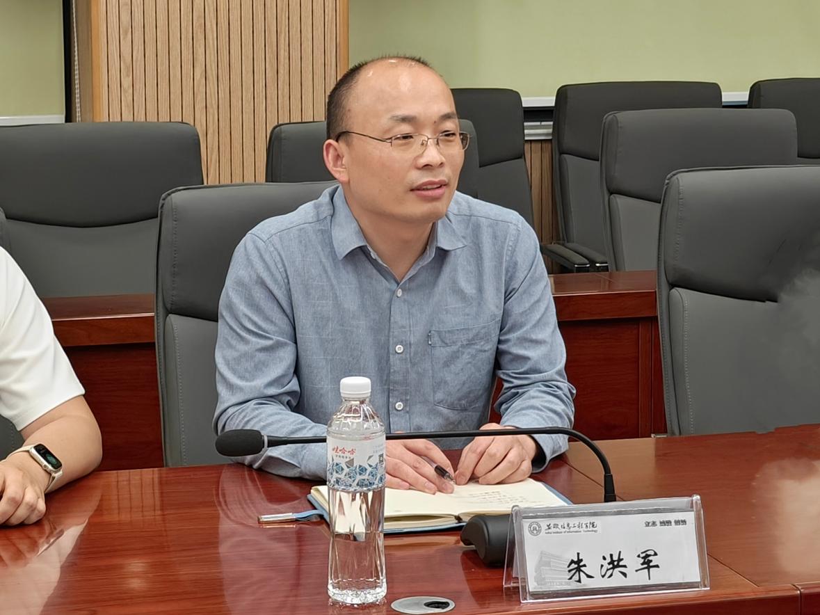 图片4.jpg 图片4.jpg